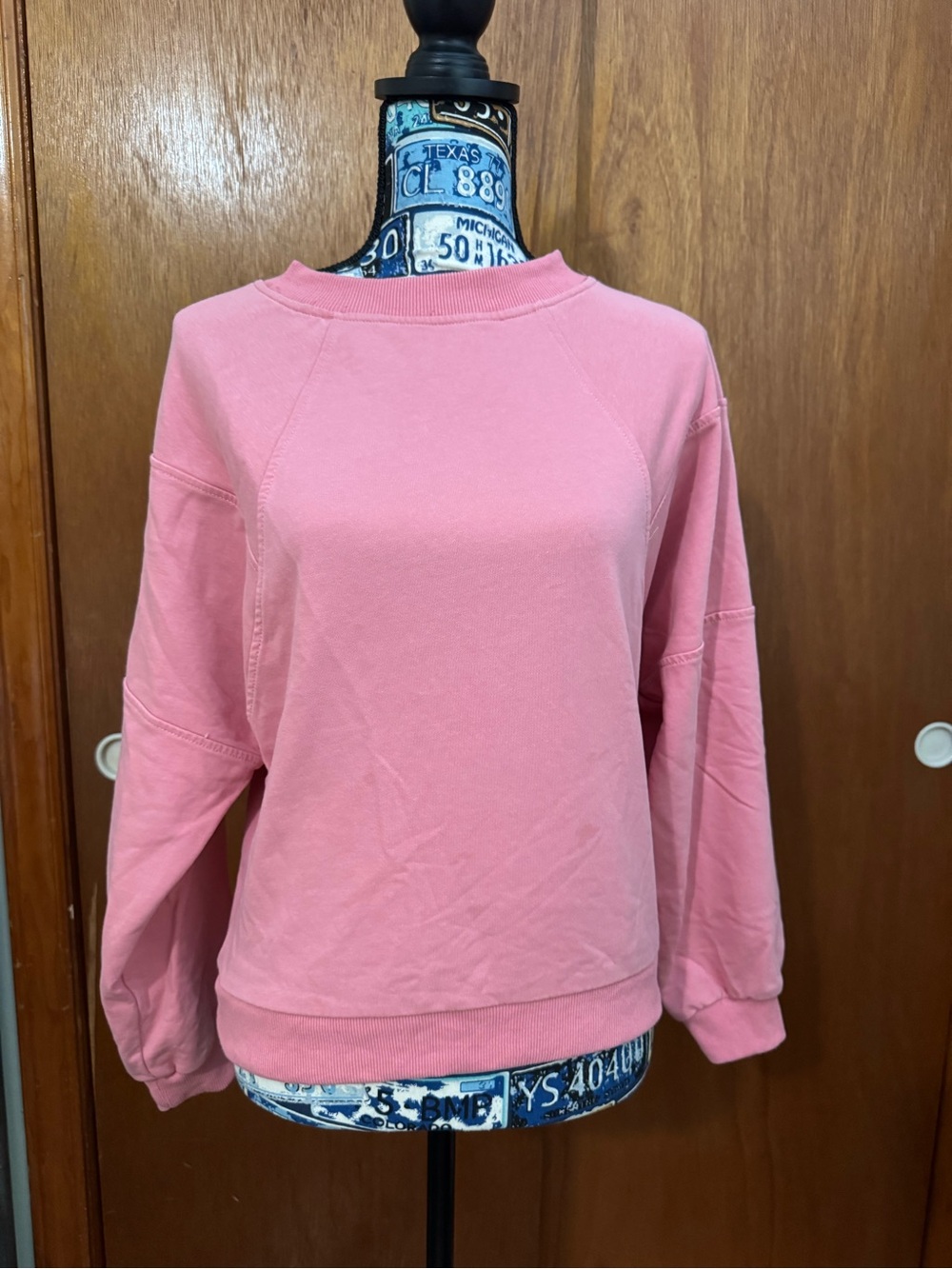 Women’s Casual Pink Crewneck Pullover Sweatshirt Long Sleeve Top, Small